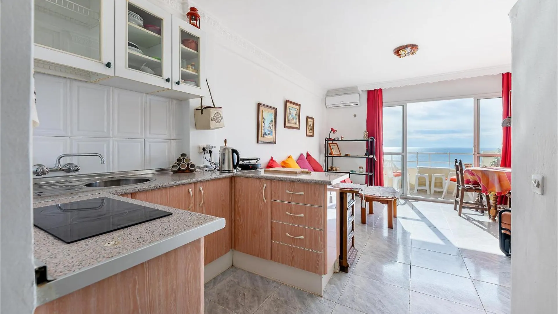 1 Bedroom Stunning Apartment In 토레몰리노스 0*,  스페인
