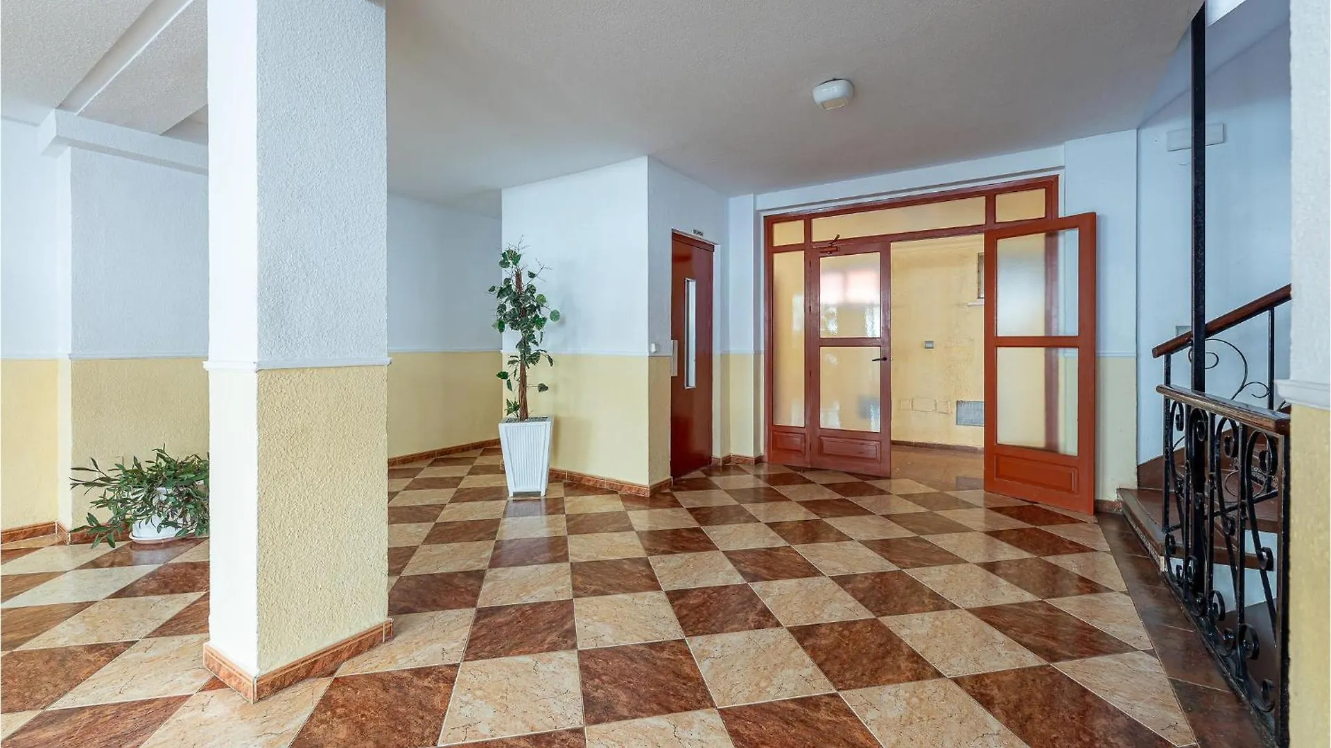 1 Bedroom Stunning Apartment In Torremolinos Spain